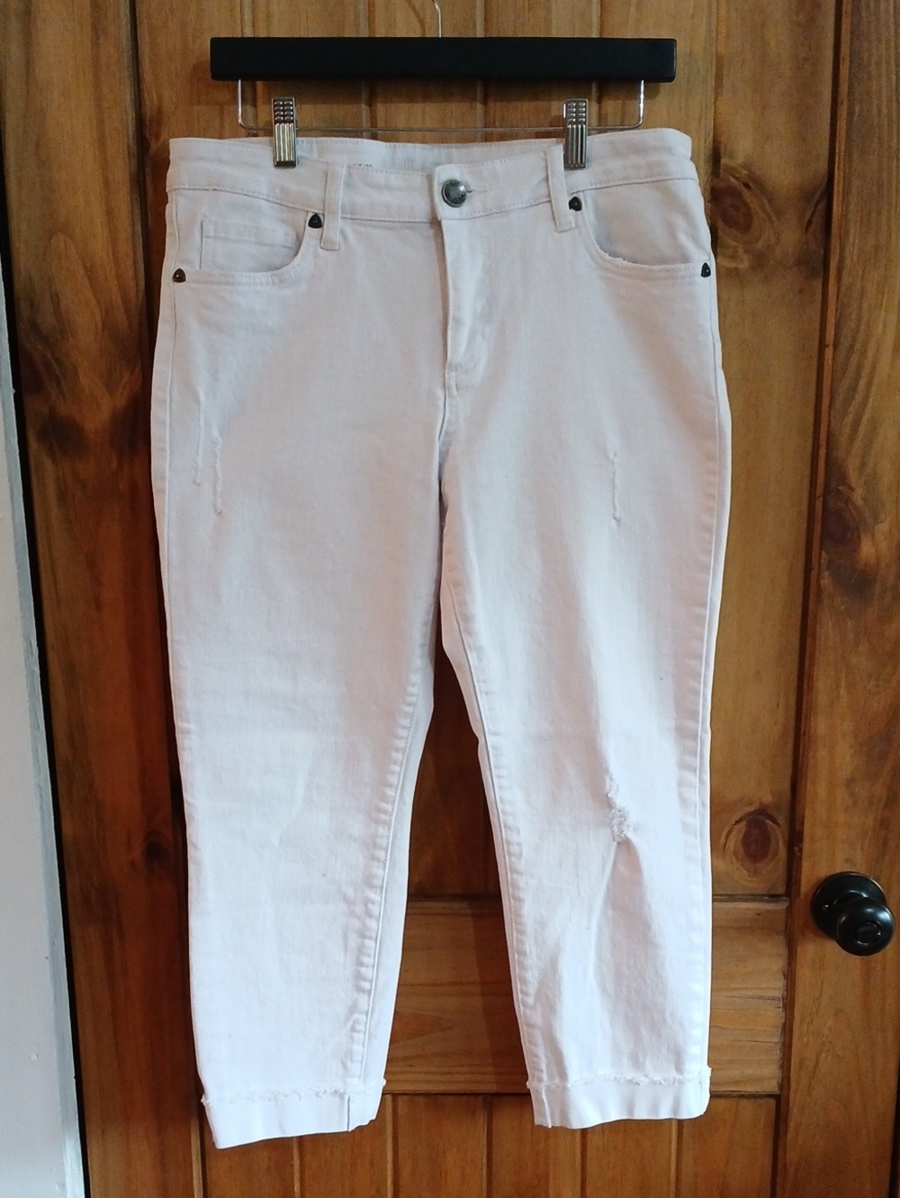 Kut from the Kloth White Cropped Staight Leg Ankle Jeans - 10